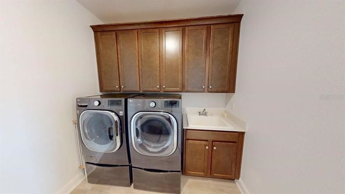 Image No.45-5 Bed House for sale