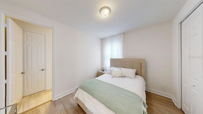 Image No.51-5 Bed House for sale