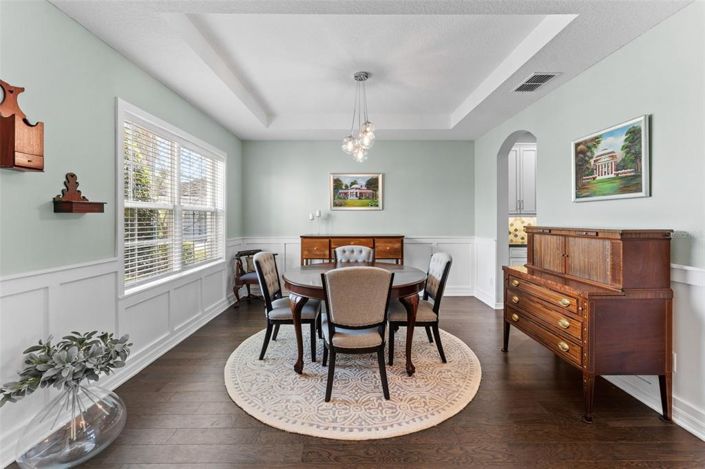 Image No.11-5 Bed House for sale