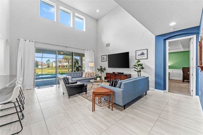 Image No.14-5 Bed House for sale