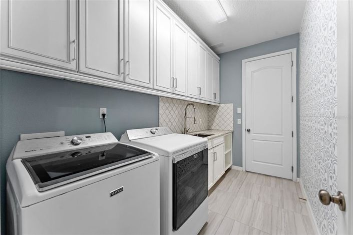 Image No.31-5 Bed House for sale