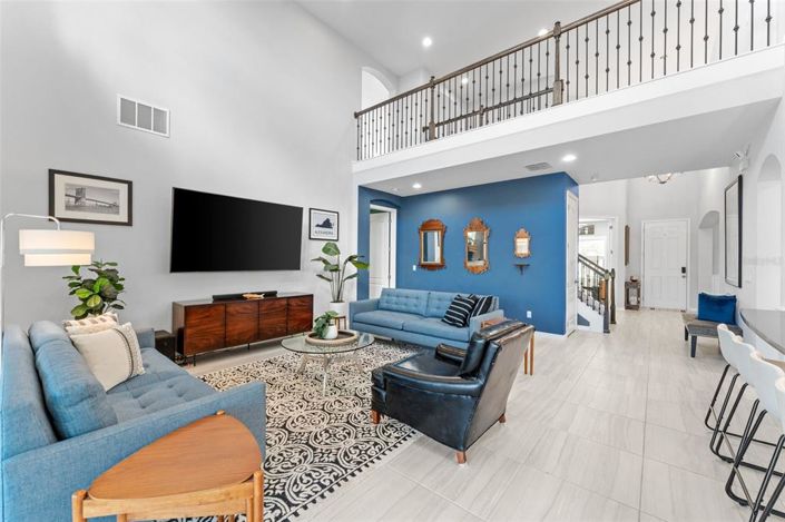 Image No.9-5 Bed House for sale