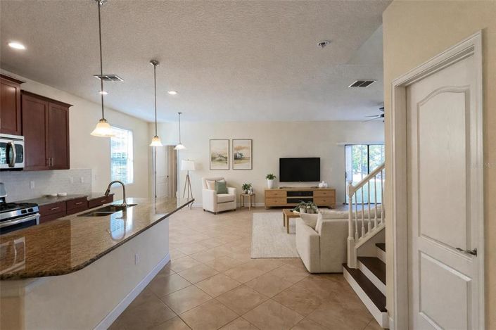 Image No.12-5 Bed House for sale