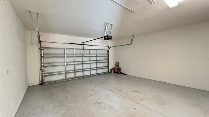 Image No.33-5 Bed House for sale