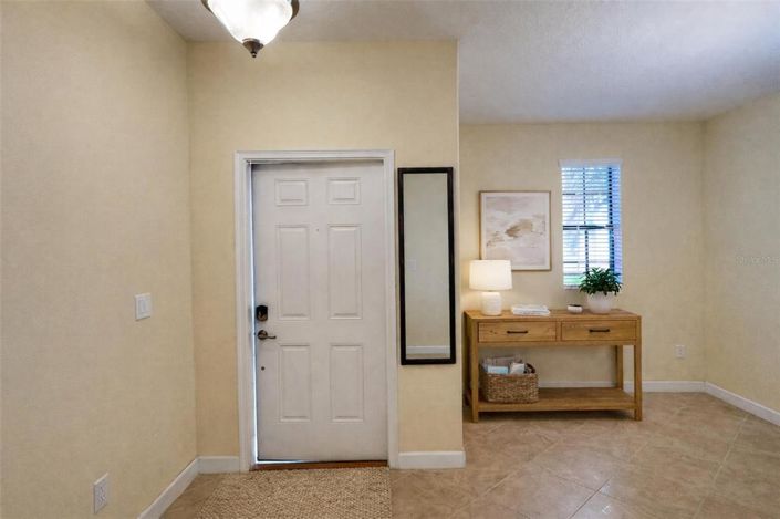 Image No.9-5 Bed House for sale