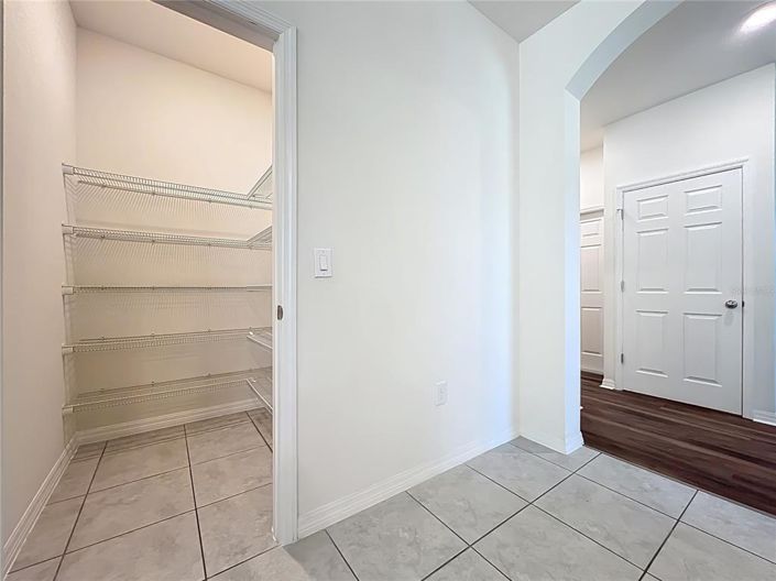 Image No.41-5 Bed House for sale