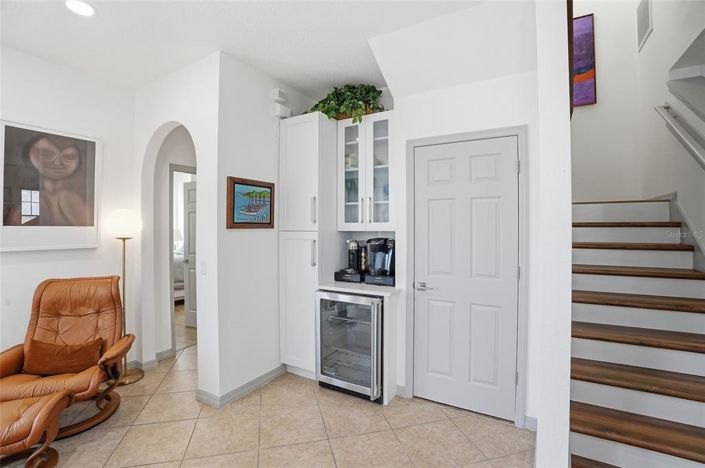 Image No.11-4 Bed Townhouse for sale