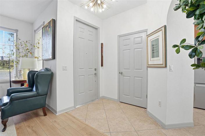 Image No.4-4 Bed Townhouse for sale