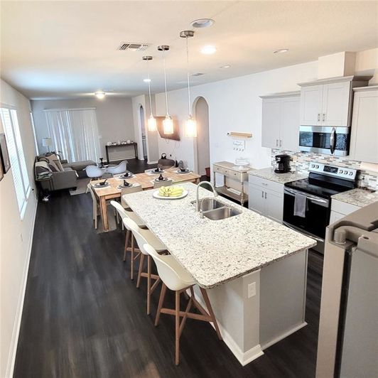 Image No.10-3 Bed House for sale