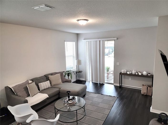 Image No.12-3 Bed House for sale