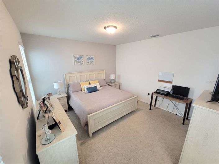 Image No.17-3 Bed House for sale