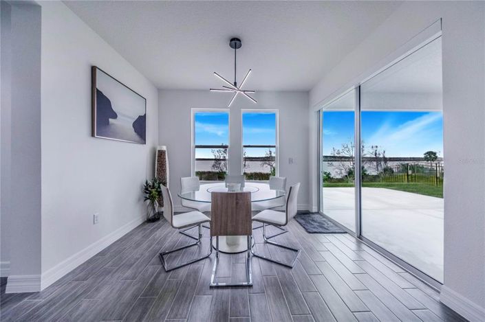 Image No.17-5 Bed House for sale