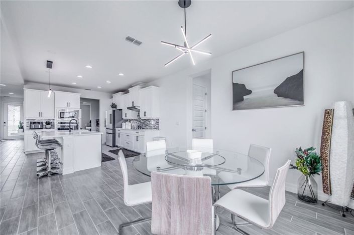 Image No.18-5 Bed House for sale