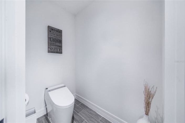 Image No.44-5 Bed House for sale