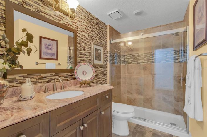 Image No.25-4 Bed House for sale