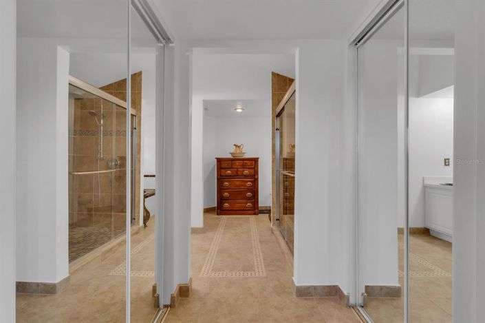 Image No.35-4 Bed House for sale