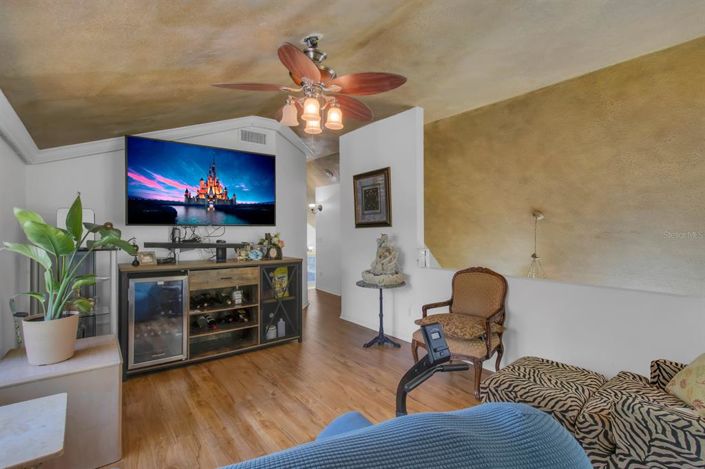 Image No.40-4 Bed House for sale