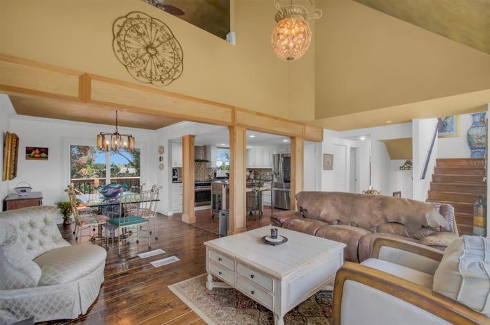 Image No.8-4 Bed House for sale