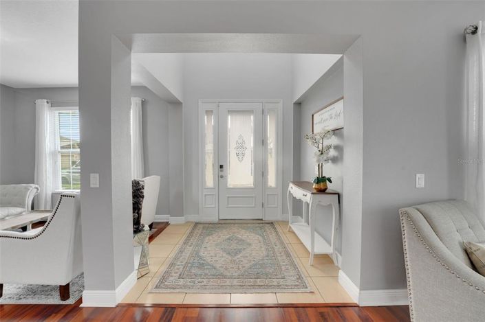 Image No.11-6 Bed House for sale