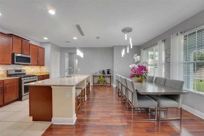 Image No.24-6 Bed House for sale