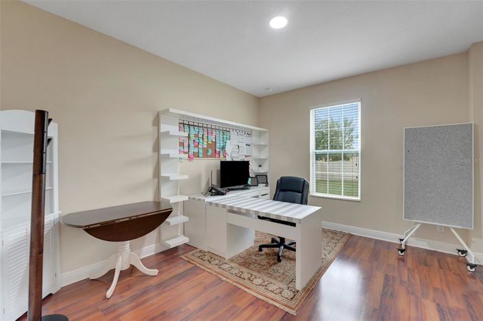 Image No.32-6 Bed House for sale