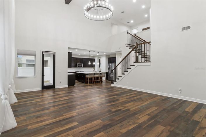 Image No.10-4 Bed House for sale