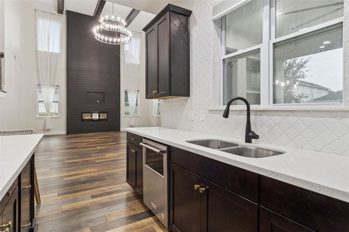 Image No.22-4 Bed House for sale