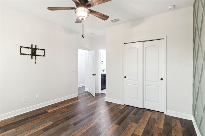 Image No.36-4 Bed House for sale