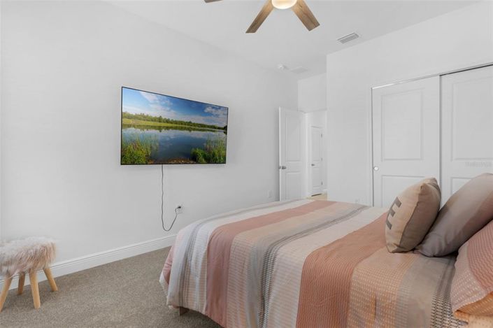 Image No.17-3 Bed House for sale