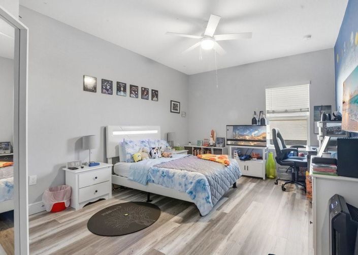 Image No.15-4 Bed Townhouse for sale