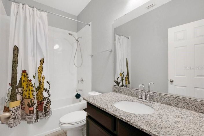 Image No.17-4 Bed Townhouse for sale