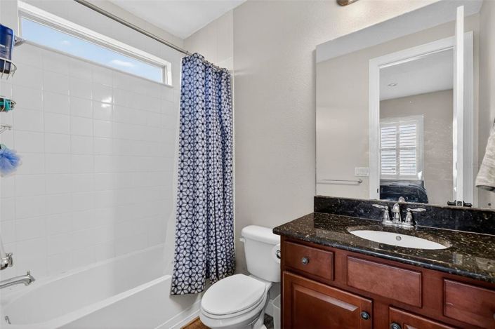 Image No.34-4 Bed House for sale