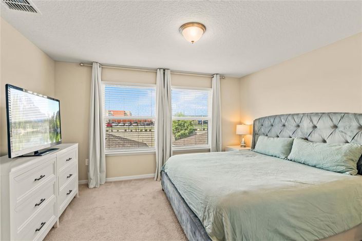 Image No.35-3 Bed Townhouse for sale