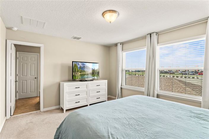 Image No.37-3 Bed Townhouse for sale