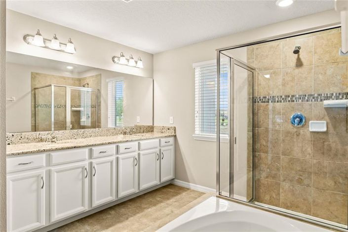 Image No.39-3 Bed Townhouse for sale