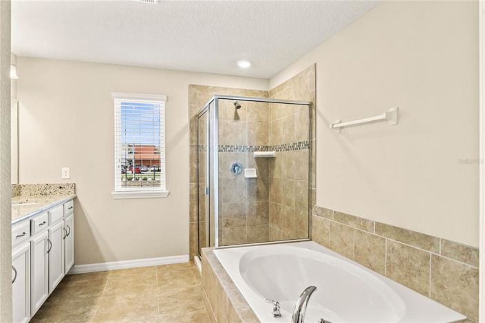 Image No.40-3 Bed Townhouse for sale