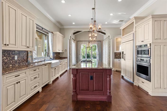 Image No.15-5 Bed House for sale