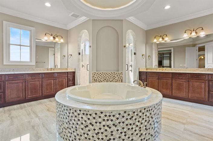 Image No.35-5 Bed House for sale