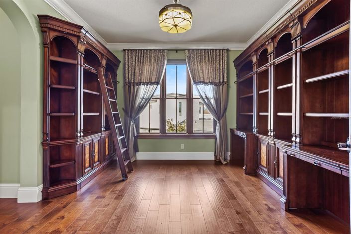 Image No.47-5 Bed House for sale