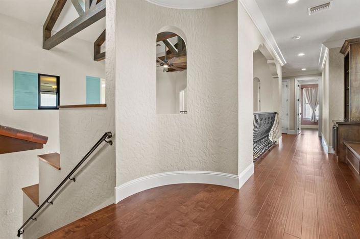 Image No.55-5 Bed House for sale