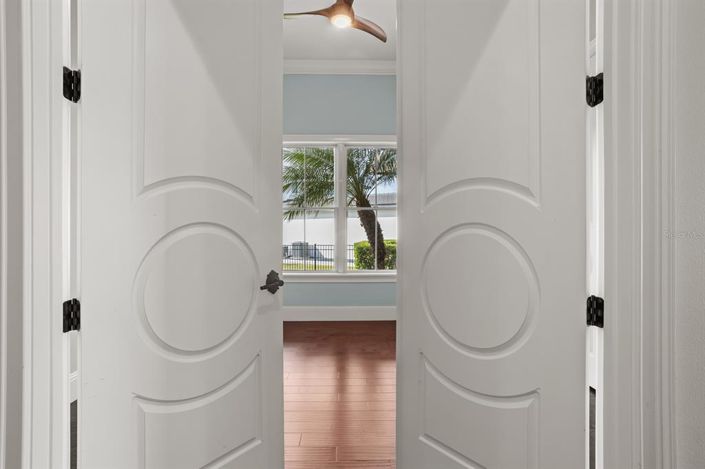 Image No.56-5 Bed House for sale