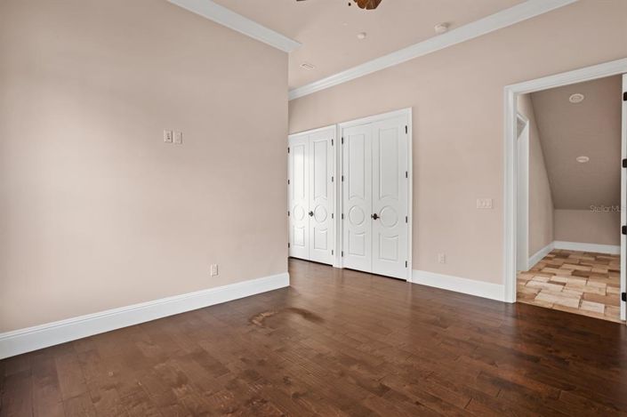 Image No.59-5 Bed House for sale