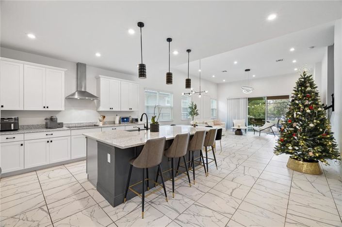 Image No.14-5 Bed House for sale