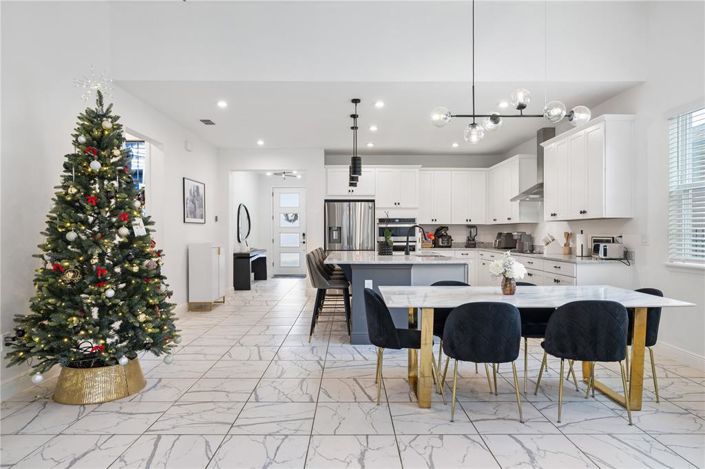 Image No.18-5 Bed House for sale