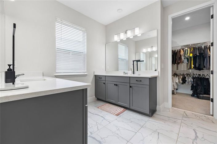 Image No.25-5 Bed House for sale