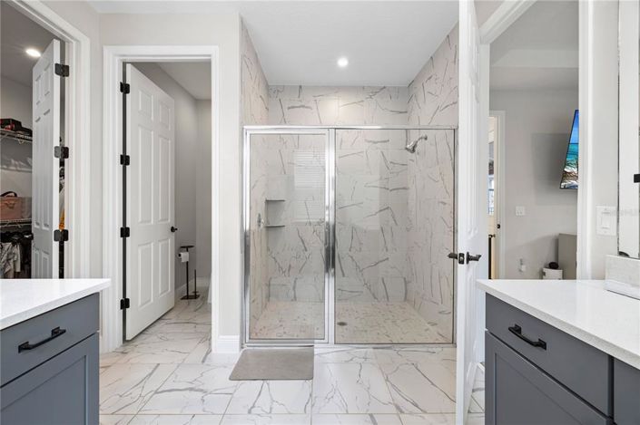 Image No.26-5 Bed House for sale