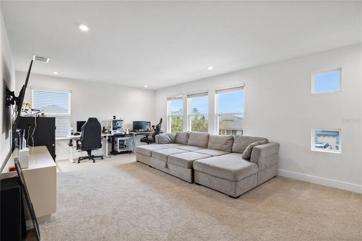 Image No.28-5 Bed House for sale