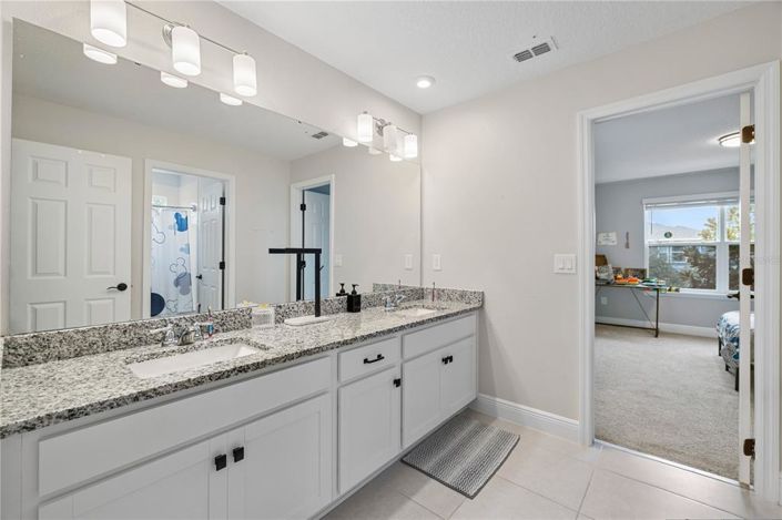 Image No.35-5 Bed House for sale