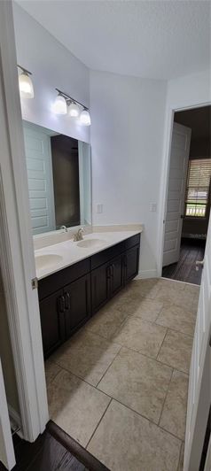 Image No.23-4 Bed House for sale