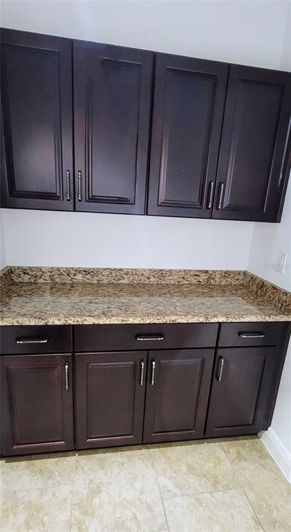 Image No.26-4 Bed House for sale